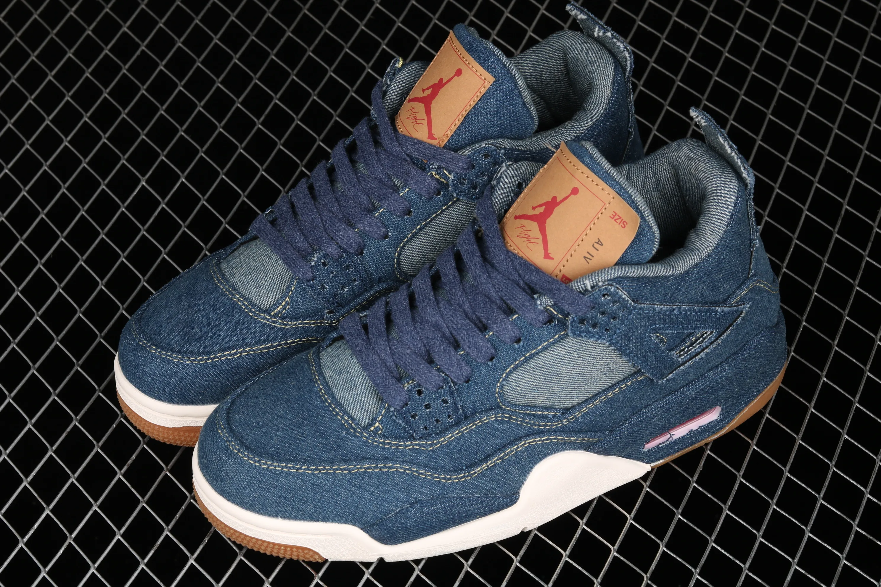 All categories Air Jordan Jordan series basketball shoes Air Jordan 4 G version Levi’s x Air Jordan 4 Denim AJ4 Joe 4 Levis joint denim blue AO2571-401